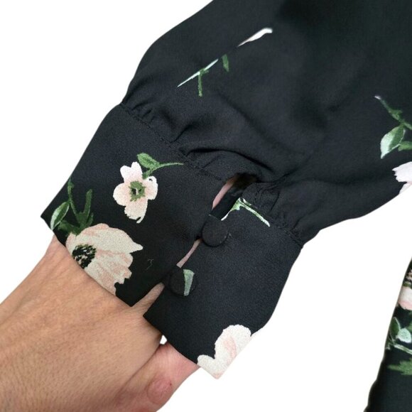 Lulus On the Spot Black Floral Print Button-Up Blouse Sz S - Picture 7 of 11